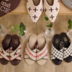 リサイクルペットボトルから生まれた靴